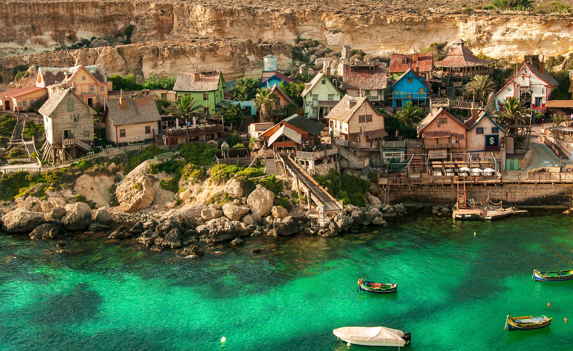 popeye-village-4158038_1920