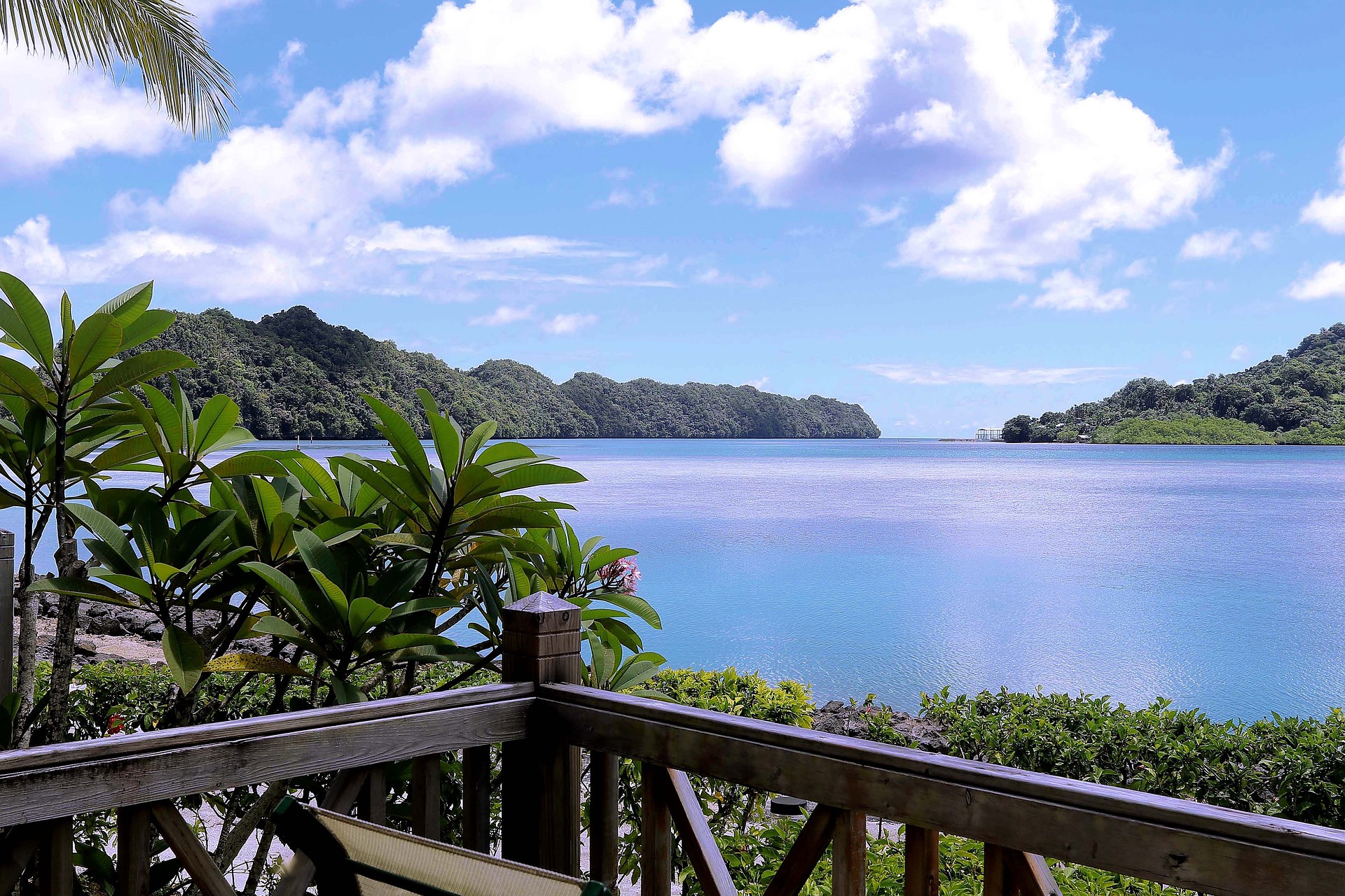 island-2407521_1920